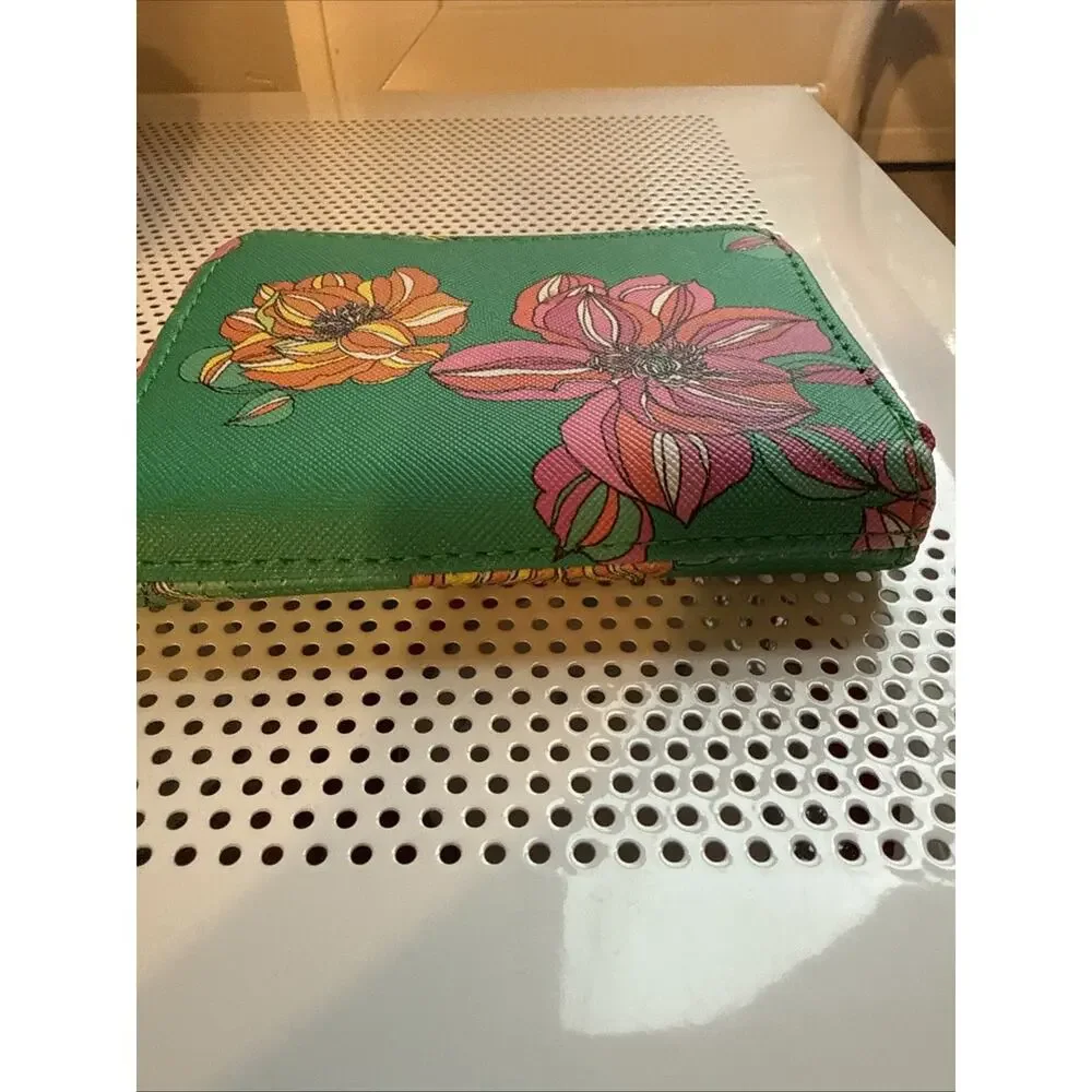 Women's Trina Turk Wallet One Size Green Pink Floral 4 X 5”